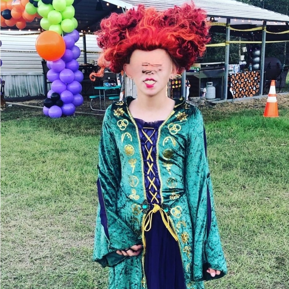Winnie costume with wig, teeth and dress